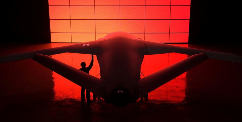 Беспилотный стелс-бомбардировщик CA-1 Europa