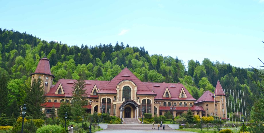 Госдача, Карпаты, Президент Зеленский, Зеленский на госдаче, Новый год, Шефир, Ермак