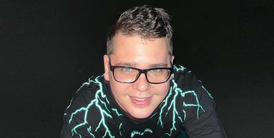 Walkie T, Іван Петунін