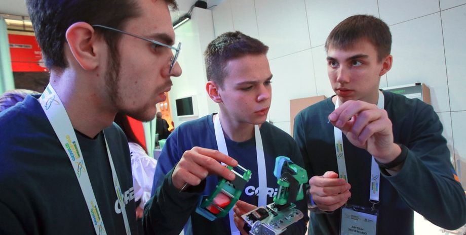 школьники, ученики, старшеклассники, реформа образования