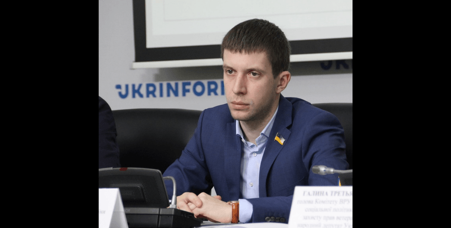 Олег Арсенюк, слуга народу, черкаси, ресторан в Черкасах, бійка в ресторані, вимагав продовження банкету, нардеп