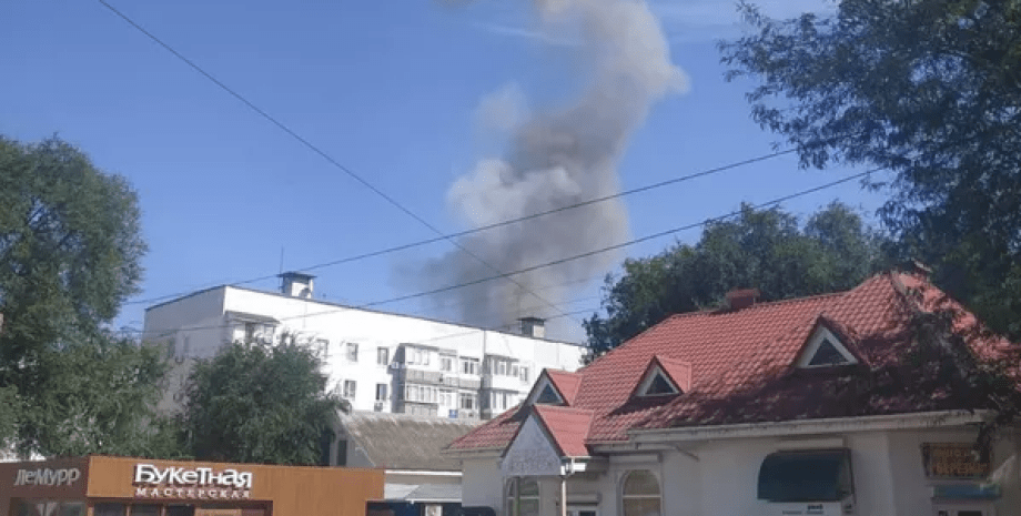 Взрывы на авиабазе в Новофедоровке, Взрывы в Крыму, авиабаза в Новофедоровке.