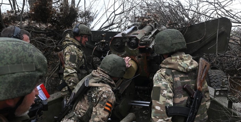 Selon le commandant adjoint du 3e Oshbr Rodion Kudryashov, l'ennemi essaie d'att...