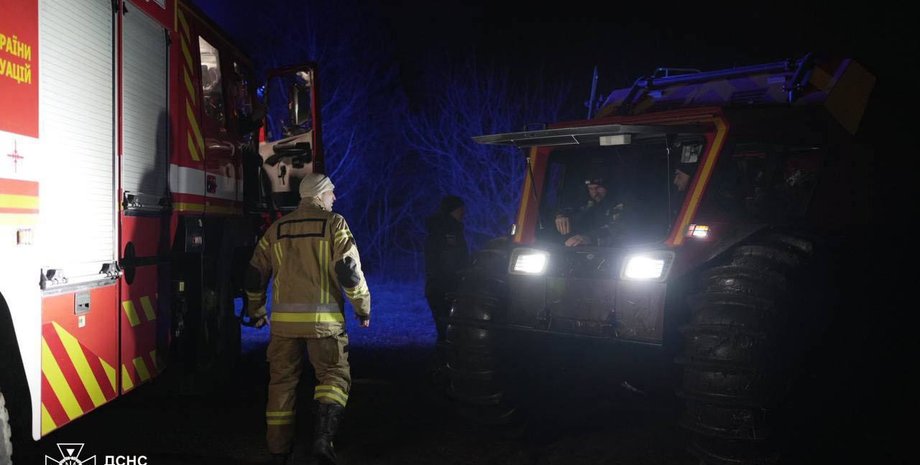 Сотрудники ГСЧС