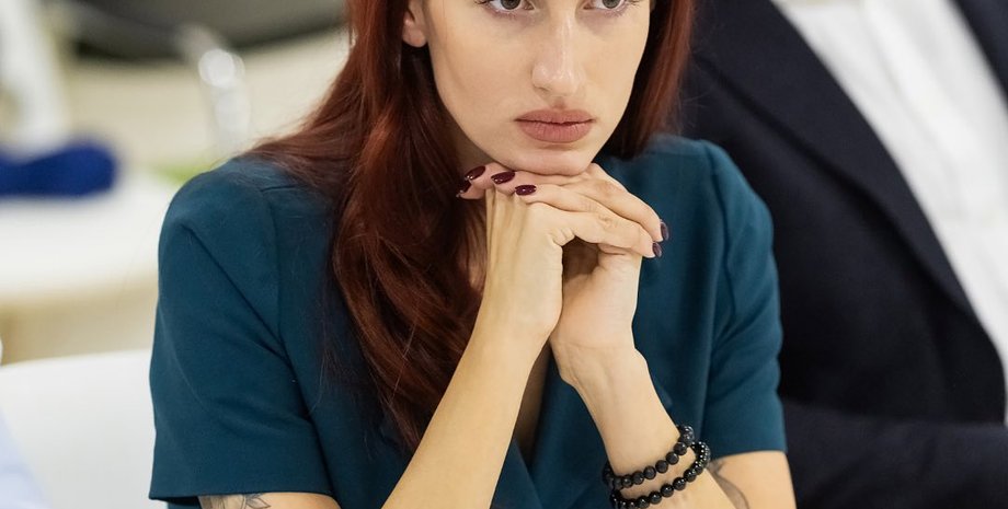 Евгения Эмеральд, военнослужащая, полицейская