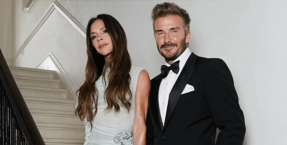 Виктория и Дэвид Бекхэмы Виктория и Дэвид Бекхэмы обратились к сыну Бруклина