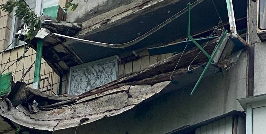 Київ, балкон, обвалення,