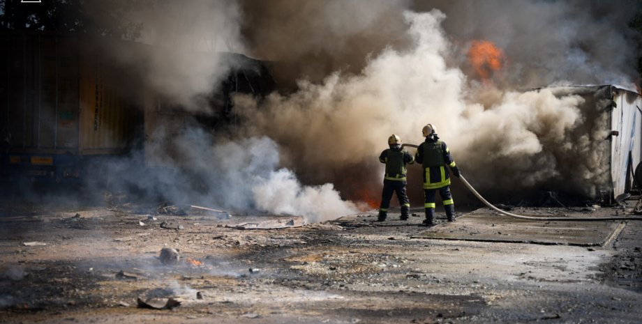 Russische Truppen waren in den morgendlichen Angriff in der Ukraine mehr als hun...