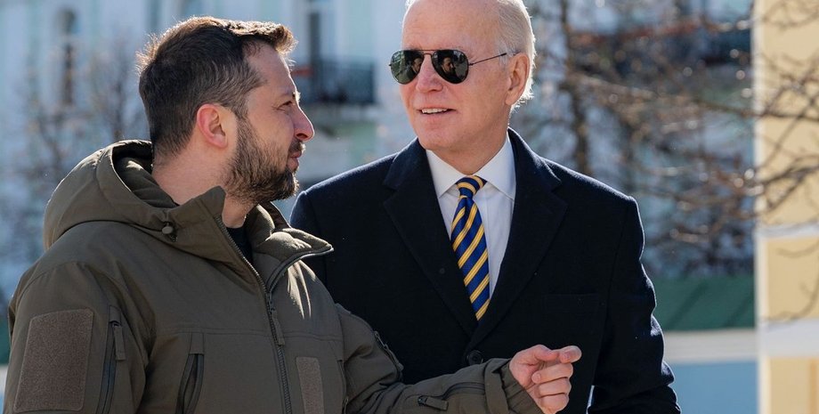 Байден, Зеленський, удари по НПЗ Росії, Білий дім