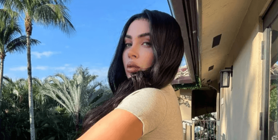 Аманда Николь Аманда Николь, модель.