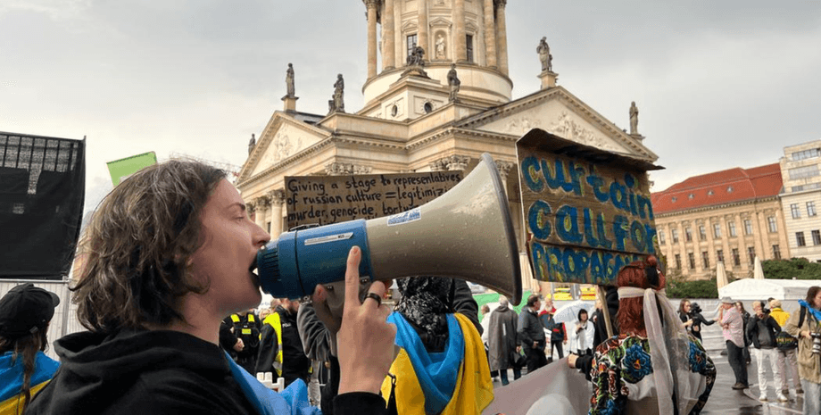 Протести проти Ганни Нетребко у Німеччині
