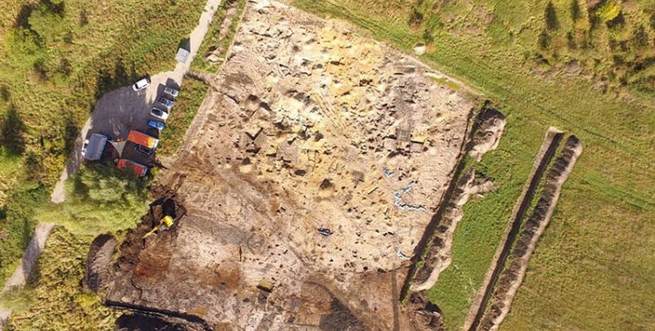 археологи, археология, раскопки, Германия, артефакт, бронзовый век, средневековье, поселение, находка, сооружения, текстиль, железный век, здание