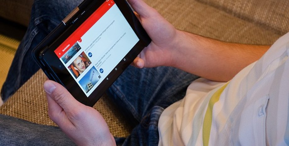 планшет, мужчина