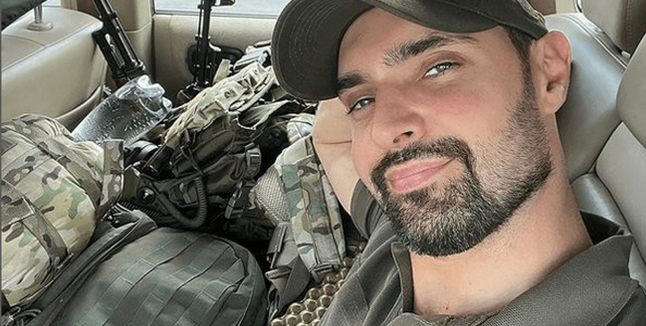 певец, Виталий Козловский, оружие, автомобиль, дорога