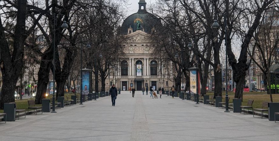 Центр Львова, центральный львов, война во Львове, центральная площадь Львов