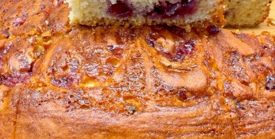 пиріг із варенням, випічка