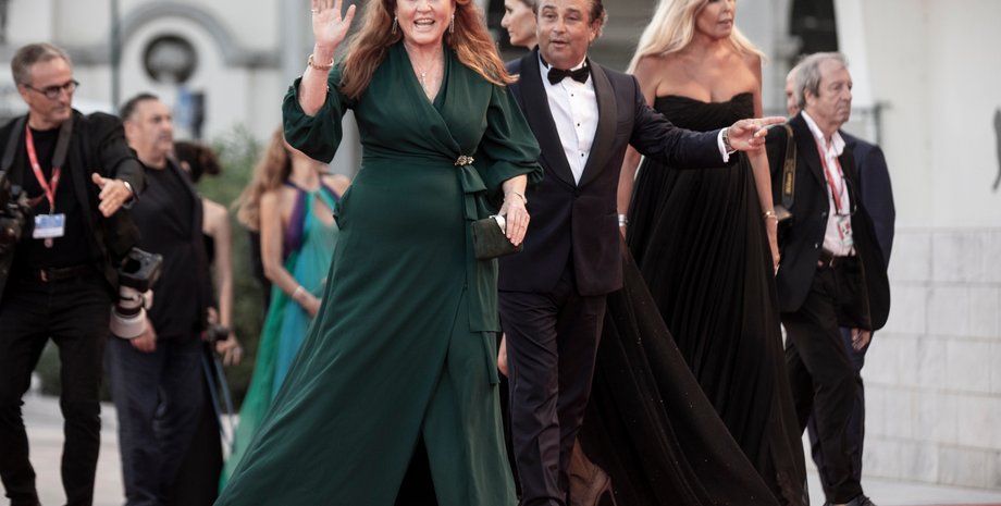 Племінниця Сари Фергюсон заручилася