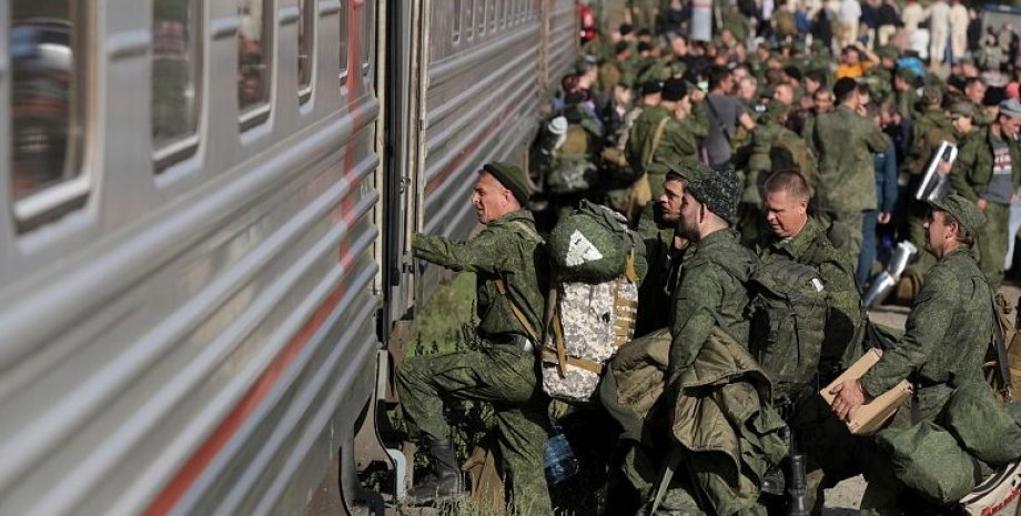 Der russische Präsident befahl der Zahl der russischen Armee, nach China zum zwe...