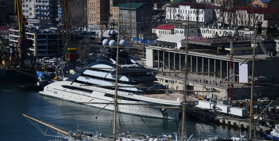яхта Олексій Мордашов, яхта, російські олігархи