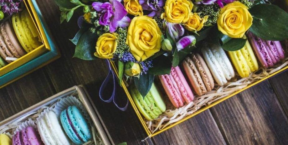 квіти, букети квітів, подарунки на 8 березня, 8 березня