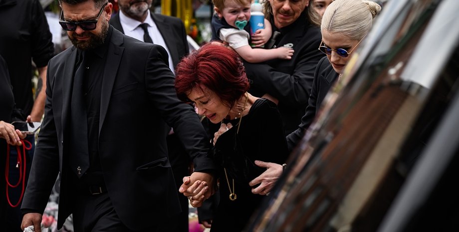 Оззи Осборн сегодня похороны в Бирмингеме