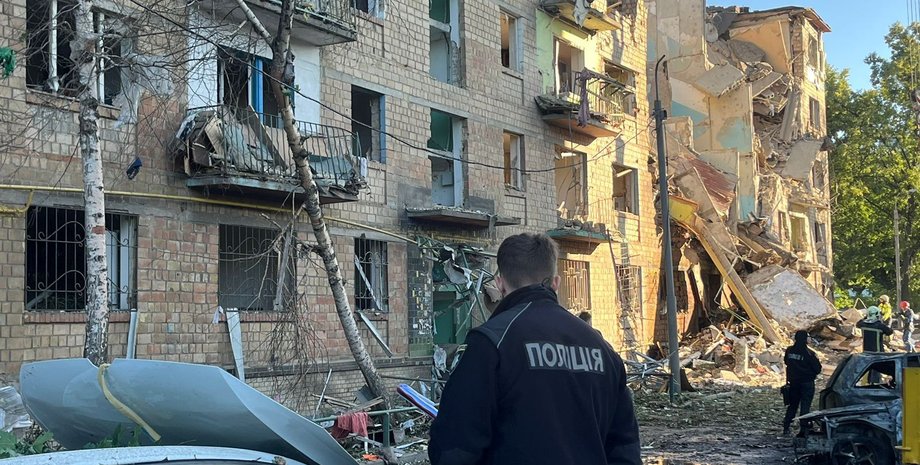 Внаслідок обстрілу Києва 23 червня був частково зруйнований будинок у Шевченківському районі