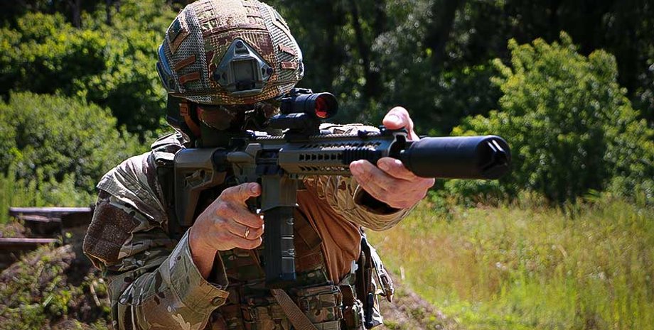 гвинтівка UAR-15