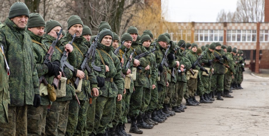 Російська влада запевняє, що новобранців не будуть відправляти на війну в Україн...
