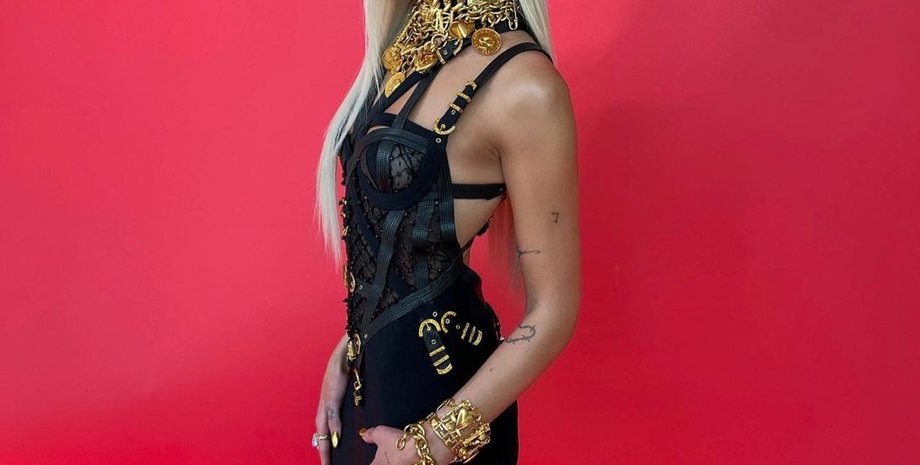 Дуа Липа, образы Дуа Липы, Дуа Липы в Берлине, тур Дуа Липы, модные выходы Дуа Липы