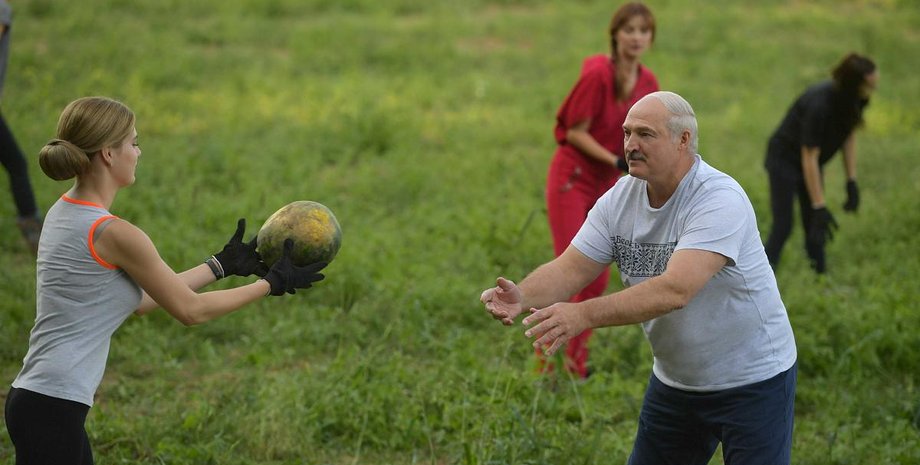 Лукашенко, Білорусь, кавуни,