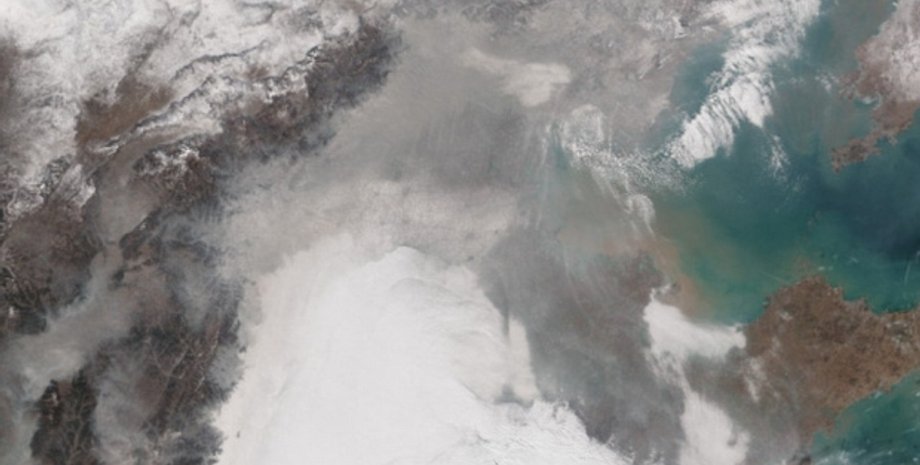Смог над Китаем / Фото NASA