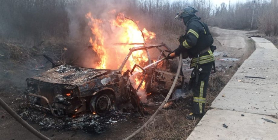 Машина працівників Слов'янської ТЕС Спалена машина працівників Слов'янської ТЕС