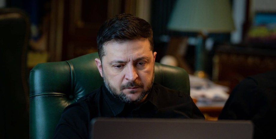 Владимир Зеленский Зеленский рассказал, что украинские военные консультируют по Ормузскому проливу