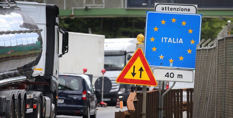 італія, суперкари, кордон, мігранти, мігранти з Китаю