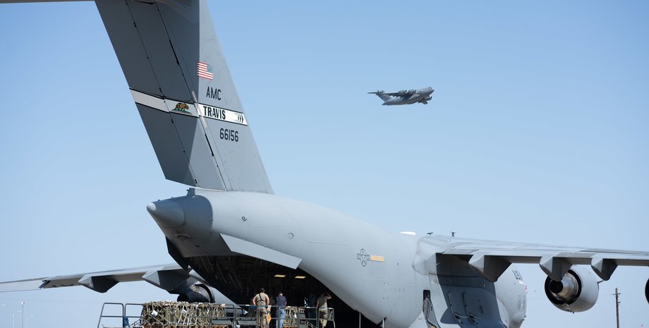 самолет Globemaster III