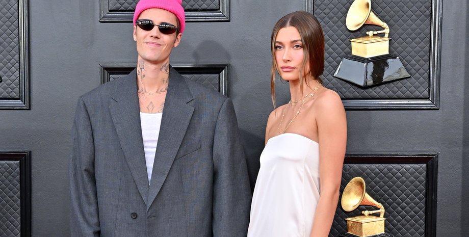 джастин бибер, хейли бибер, грэмми 2022, худшие наряды, худшие наряды красной дорожки