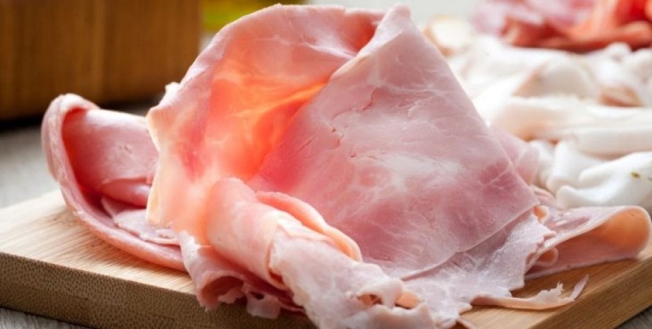 Нарезанная ветчина Нарезанная ветчина, ветчина, как делают ветчину, упаковка ветчины, еда, продукты, фабрика, завод, изготовление ветчины,