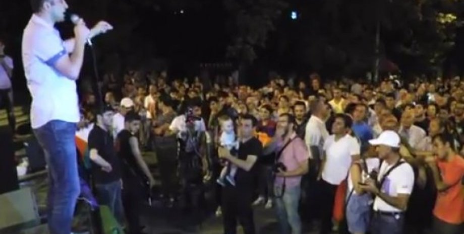 Протест в Ереване / Фото: кадр из трансляции