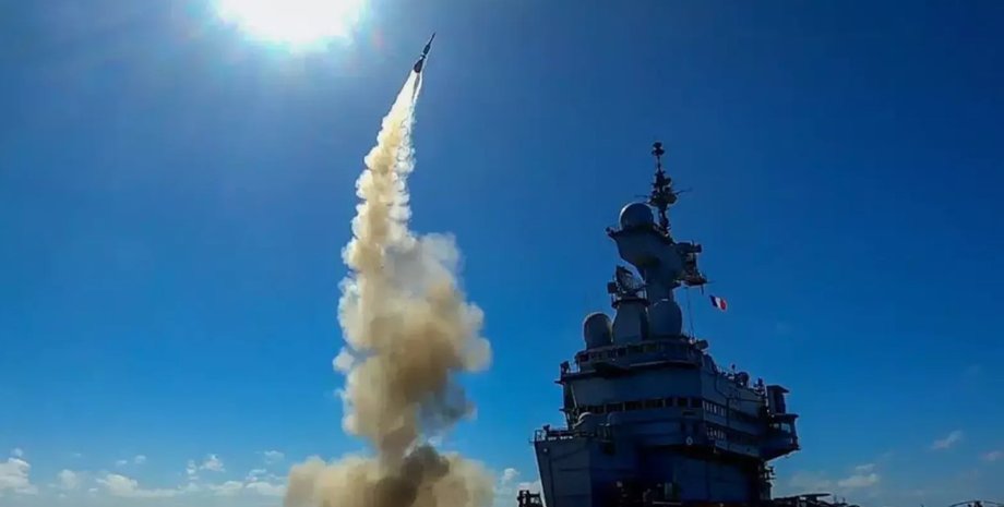 запуск ракета Aster 15