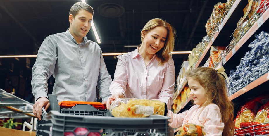 супермаркет, семья, девочка, мама, папа, тележка, продукты