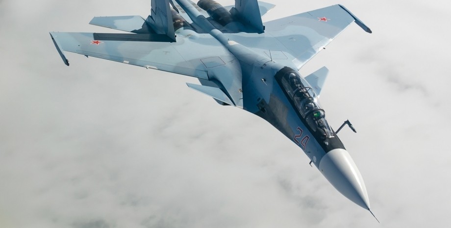 During the Su-30cm demonstration flight, the R-37M long-range missiles and a pai...