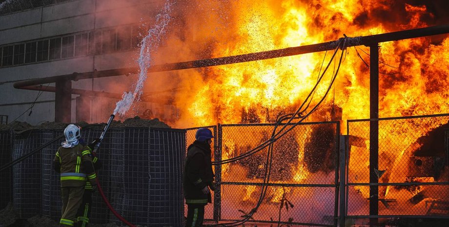 пожежа, вогонь, ДСНС, робота ДСНС, пожежники, тушать пожежу