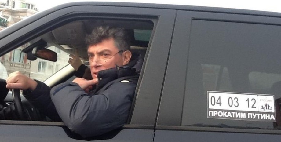Борис Немцов, российский оппозиционер, автомобиль, Жигули, ВАЗ-2103, продажа,