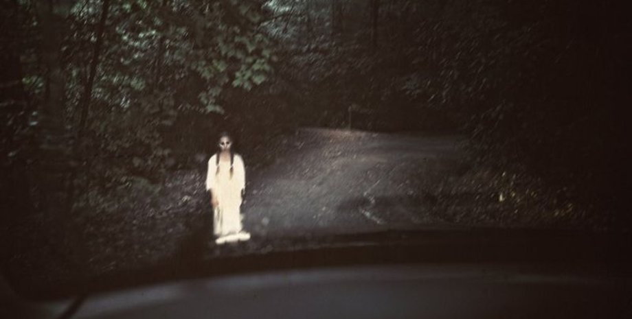 Девочка, силуэт, фигура, призрак, дорога, машина,