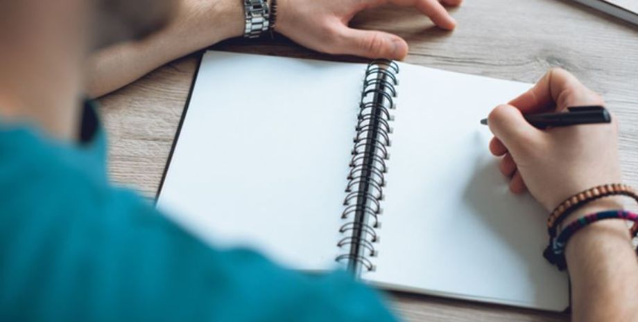 Интересная находка, школьная тетрадь раскрыла семейную тайну, курьезы, интересные истрии, странные случаи из жизни