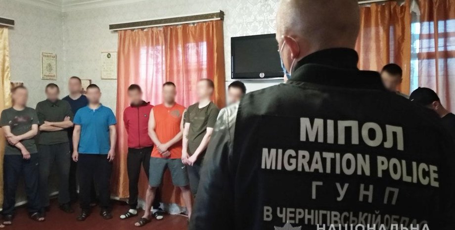 чернигов, ідеологічний реабілітаційний центр, незаконне утримання, поліція, наркотики, побої,