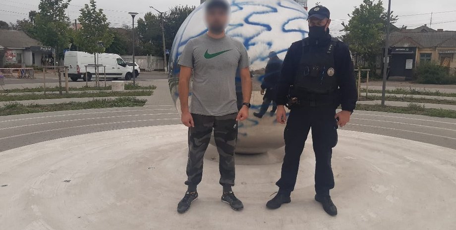 Белая церковь, вандалы, памятник борцам за независимость