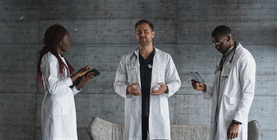 медична таємниця, рідкісне генетичне захворювання, гостра переміжна (інтермітуюча) порфірія, факультативний розлад, симуляція хвороби, медичний обман, слідчі навички, хронічна хвороба, діагноз, лікарня, лікування, лікар