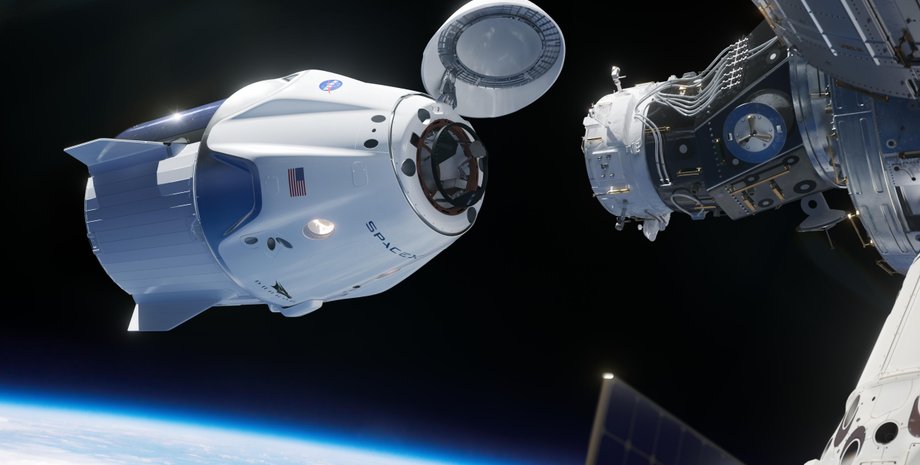 SpaceX, Crew Dragon, МКС