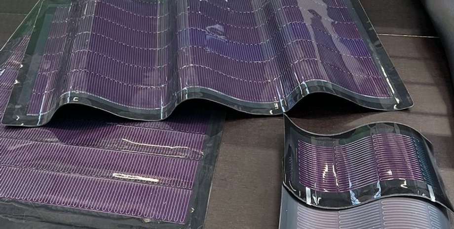 Сонячні панелі, EnFoil, сонячна енергія, CIGS, фото